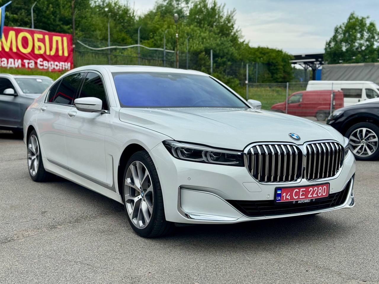 BMW 740Li G12 Lift photo 2