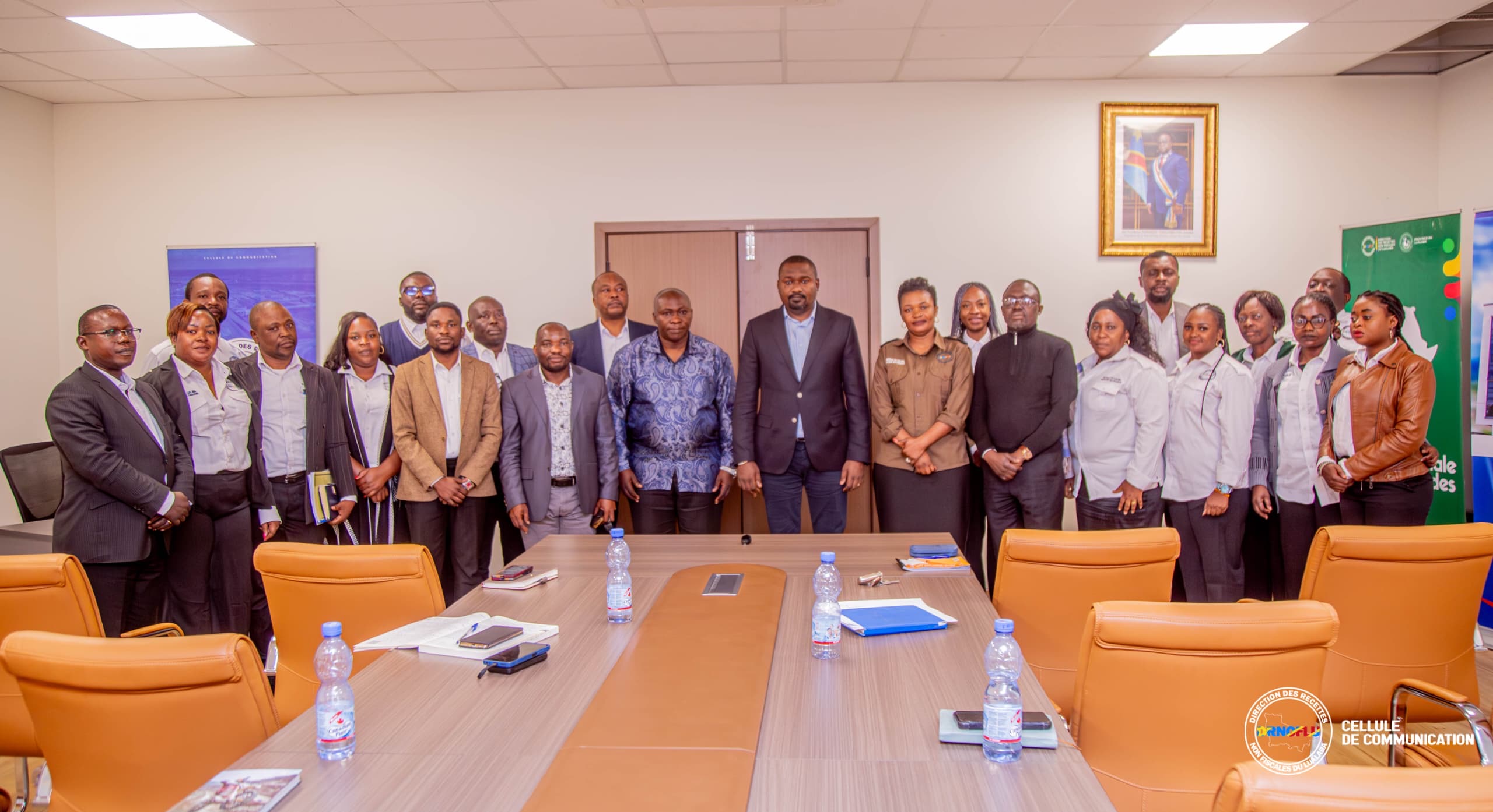 Le Directeur Provincial de la DRNOFLU avec les 20 agents et cadres formés 