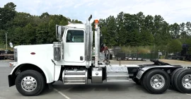 Flatbed Trucks for Rent or Sale in 2025: Real Rates and Driver Talk