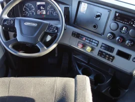 2022 FREIGHTLINER, CASCADIA 116 - Image #3