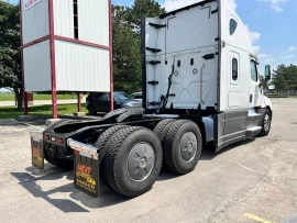 2018 FREIGHTLINER, CASCADIA 126 - Image #5
