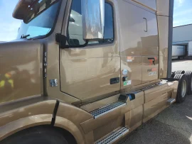 2014 VOLVO, VNL - Image #4