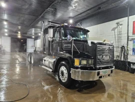 2000 MACK,  - Image #2