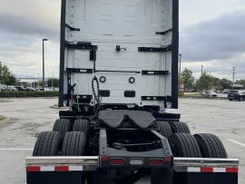 2026 VOLVO, VNL64T860 - Image #4