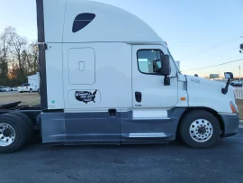 2016 FREIGHTLINER, CASCADIA 125 - Image #3