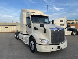 2016 PETERBILT, 579 - Image #4