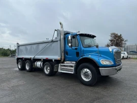 2010 FREIGHTLINER, BUSINESS CLASS M2 112 - Image #4