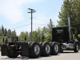 2020 FREIGHTLINER, 122SD Tri Drive Daycab - Image #4