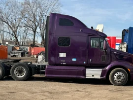 2014 PETERBILT, 587 - Image #2