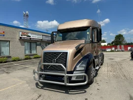 2021 VOLVO, VNL64T740 - Image #3