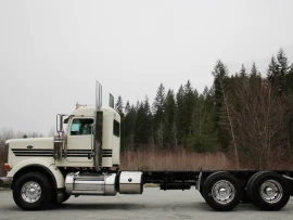 2021 PETERBILT, 367H EXTENDED DAY CAB TANDEM X15 565 HP 18 SPD 2050 TORQUE DOUBLE FRAME 20K FRONT AXLE 46K REAR FULL LOCKERS WARRANTY TILL 2025 - Image #3