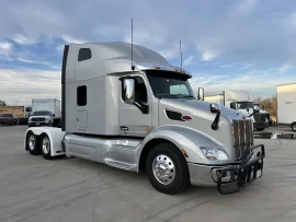 2020 PETERBILT, 579 - Image #5