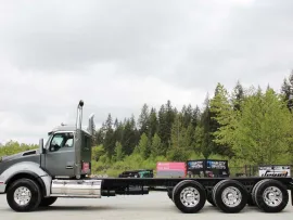 2019 KENWORTH, T880 TRI DRIVE DAYCAB X15 600HP 2050 TORQUE FULL LOCKERS DOUBLE FRAME - Image #3