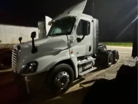 2018 FREIGHTLINER, CASCADIA 125 - Image #3