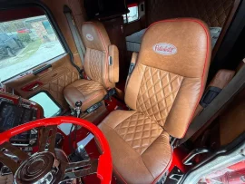 2017 PETERBILT, 389 - Image #4