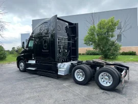 2023 FREIGHTLINER, CASCADIA 126 - Image #5