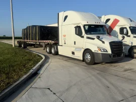 2021 FREIGHTLINER, CASCADIA 126 - Image #2