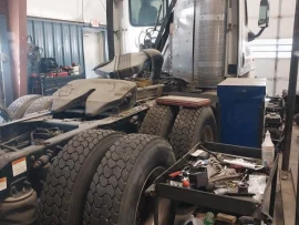 2011 FREIGHTLINER, CASCADIA 125 - Image #2