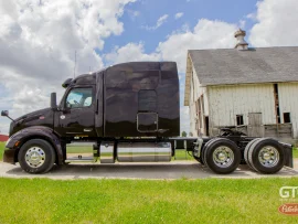 2022 PETERBILT, 579 - Image #3