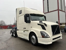 2015 VOLVO, VNL64T670 - Image #5