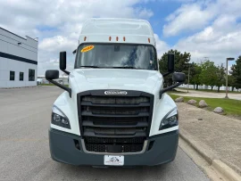 2020 FREIGHTLINER, CASCADIA 126 - Image #2