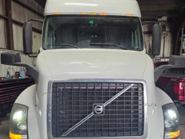 2013 VOLVO, VNL - Image #2