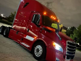 2019 FREIGHTLINER, CASCADIA - Image #2