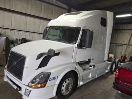 2013 VOLVO, VNL - Image #3