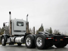 2015 PETERBILT, 367 TANDEM EXTENDED DAY CAB - Image #4