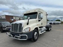 2019 FREIGHTLINER, CASCADIA 125 - Image #2