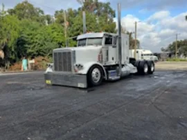 2006 PETERBILT, 379 - Image #2