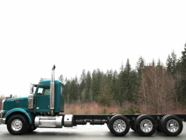 2016 PETERBILT, 367 EXTENDED DAY CAB TRI DRIVE - Image #2