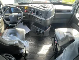 2022 VOLVO, VNL64T860 - Image #2