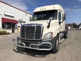 2016 FREIGHTLINER, CASCADIA 125 - Image #2