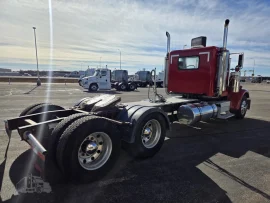 2004 FREIGHTLINER,  - Image #2