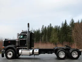 2022 PETERBILT, 367H EXTENDED DAY CAB TANDEM X15 565 HP 18 SPD 2050 TORQUE DOUBLE FRAME 20K FRONT AXLE 46K REAR FULL LOCKERS WARRANTY TILL 2026 - Image #3