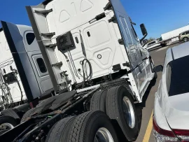 2020 FREIGHTLINER, CASCADIA - Image #3