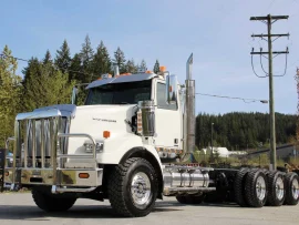 2019 WESTERN STAR, 4900 Day Cab Tri Drive DD16 600HP 18 Spd Double Frame Full Lockers - Image #2