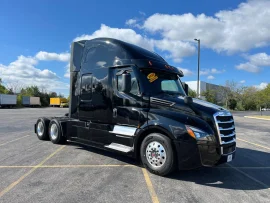 2022 FREIGHTLINER, CASCADIA 126 - Image #2