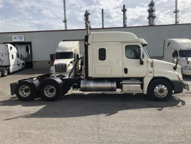 2016 FREIGHTLINER, CASCADIA 125 - Image #4