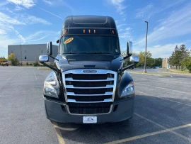 2020 FREIGHTLINER, CASCADIA 126 - Image #2