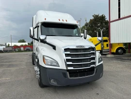 2018 FREIGHTLINER, CASCADIA 126 - Image #4