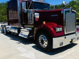 2023 KENWORTH, W900 - Image #2