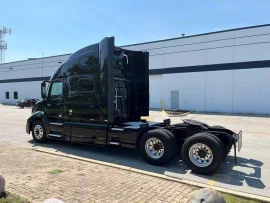 2022 VOLVO, VNL64T860 - Image #3