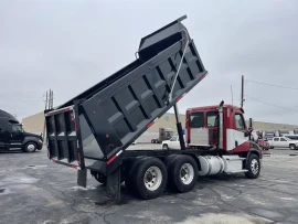 2018 FREIGHTLINER, CASCADIA 15FT DUMP TRUCK - Image #4