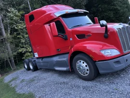 2020 PETERBILT, 579 - Image #2
