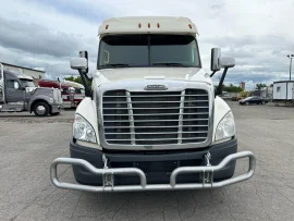 2019 FREIGHTLINER, CASCADIA 125 - Image #4