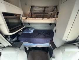 2017 KENWORTH, T680 - Image #5