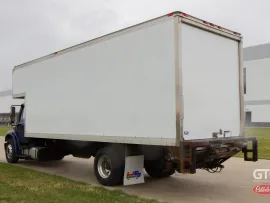 2017 FREIGHTLINER, M2 106 MEDIUM DUTY - Image #3