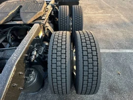 2021 FREIGHTLINER, CASCADIA - Image #4